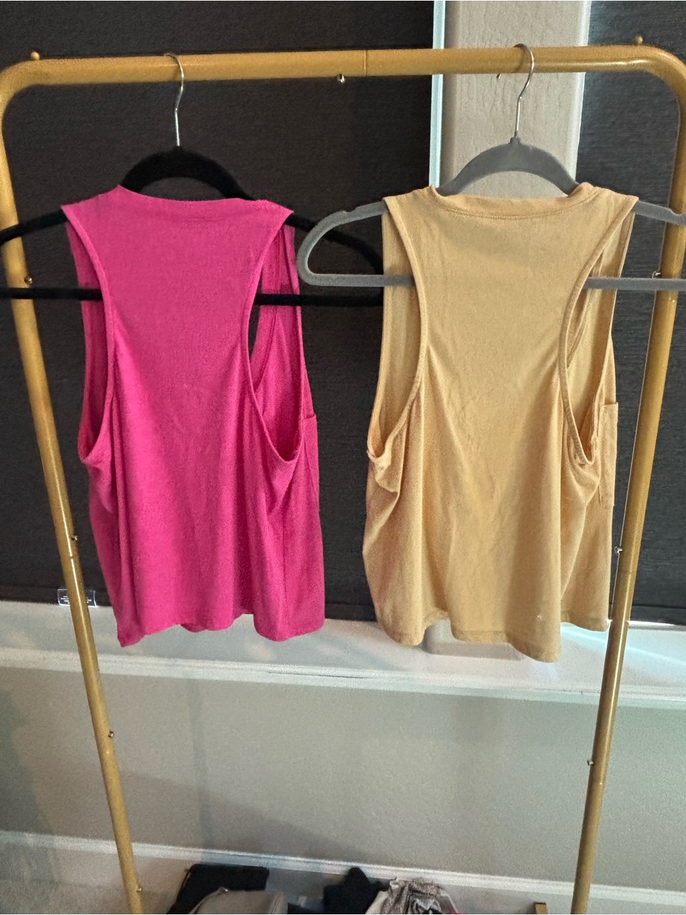 Z Supply Women’s Pocket V-Neck Tank Top - Pink and Yellow Bundle - Picture 2 of 5